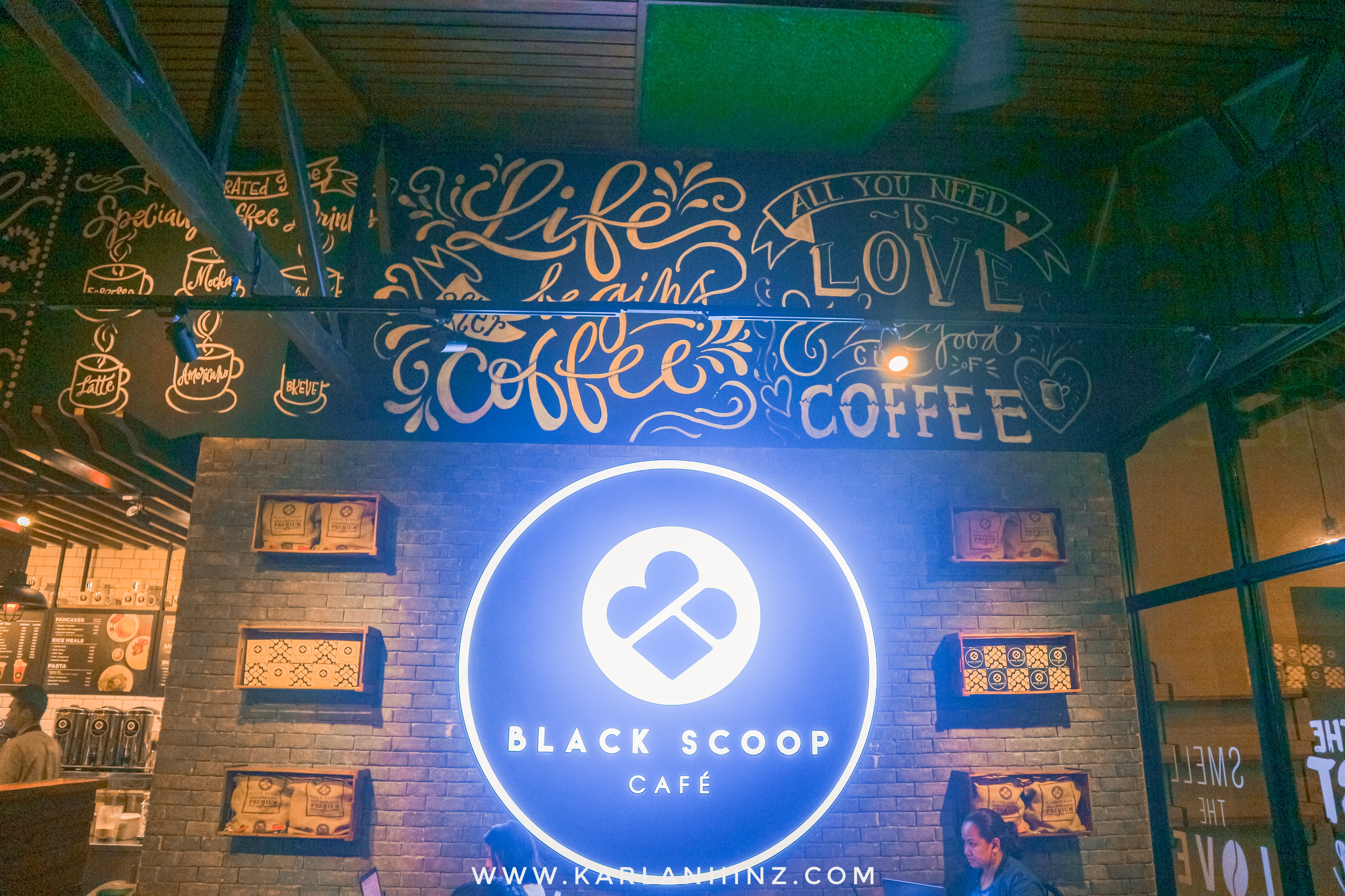 black scoop cafe